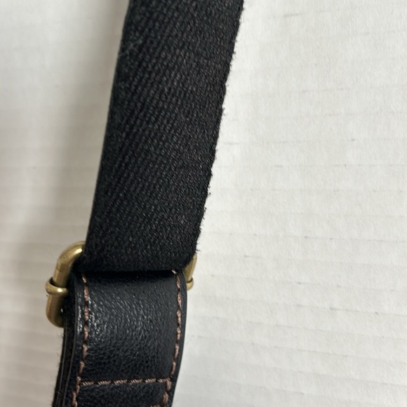 Vintage Fossil crossbody bag, black, adjustable strap. - Picture 5 of 11